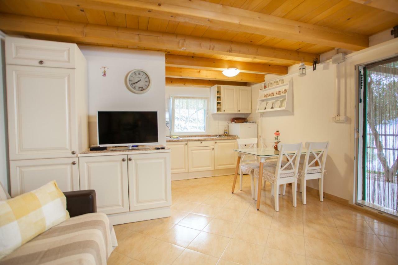 Villa Buc-Vila Nada à Cres Extérieur photo